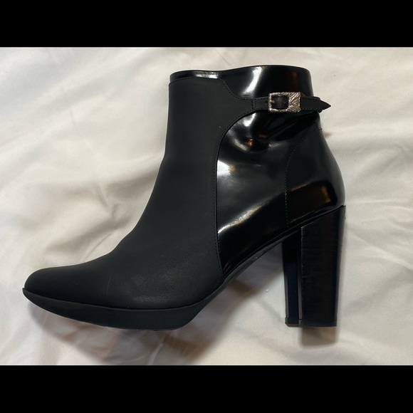 John Fluevog Unite Moon stylish ankle boot - Picture 4 of 11